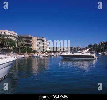 En scène marina Porto Cristo Mallorca Côte Est de Majorque Espagne 5 octobre 2008 Banque D'Images