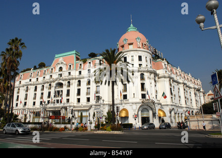 L'Hôtel Negresco sur la Promenade des Anglais à Nice Banque D'Images