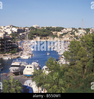 Scène dans la côte est de Porto Cristo Mallorca Majorque Îles Baléares en Espagne. Banque D'Images