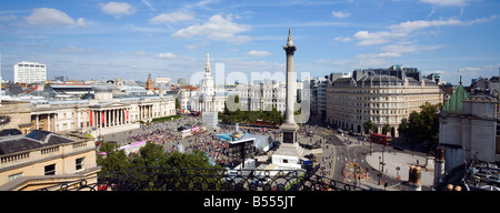 Vue panoramique sur Trafalgar Square à Londres Banque D'Images