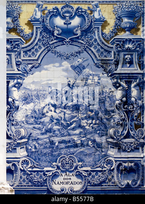 Scène de bataille azulejo carrelage par Jorge Colaco du Carlos Lopez Pavilion dans parc Edouard VII, Lisbonne, Portugal Banque D'Images