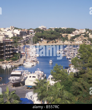 Scène dans la côte est de Porto Cristo Mallorca Majorque Îles Baléares en Espagne. Banque D'Images