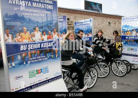 La publicité 30e Marathon en Eurasie Intercontinental Istanbul Taksim, Istanbul, Turquie, 2008 Banque D'Images