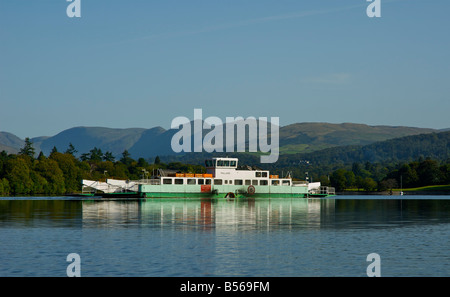 Mallard, le ferry qui traverse le lac Windermere, Parc National de Lake District, Cumbria, Angleterre, Royaume-Uni Banque D'Images