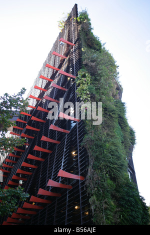 Jardin vertical sur le musée de Quai Branli Paris France Banque D'Images