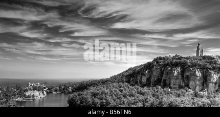 Vue de la tour de Skytop et lac Mohonk Mountain House et, Automne 2008 Banque D'Images