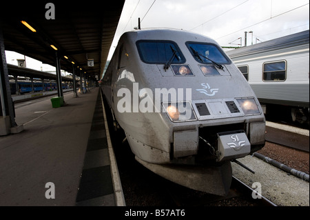 Train express suédois X2000 à la gare de Göteborg en Suède Banque D'Images