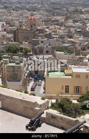 Basilique Saint-georges depuis les remparts de la Citadelle, Victoria (Rabat), Gozo, Malte, Europe Banque D'Images