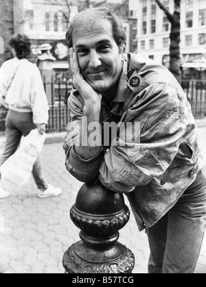 Russ Abbott comme comédien il apparaîtra dans Ma 'petite'. &# 13 ;&# 10;Mai 1984 &# 13 ;&# 10;P003879 Banque D'Images