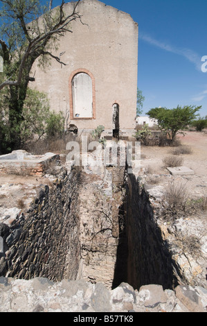 Couture de cuivre dans la vieille mine à Pozos, près de San Miguel, État de Guanajuato, Mexique, Amérique du Nord Banque D'Images