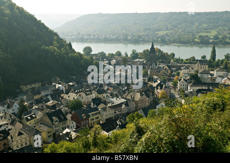 La petite ville de Kobern-gondorf sur le Rhin, en Allemagne. Banque D'Images