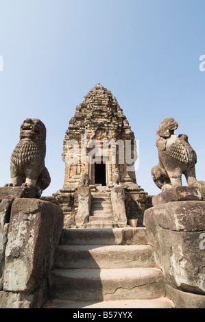 Temple Bakong, AD881, groupe Roluos, près de Angkor, Site du patrimoine mondial de l'UNESCO, Siem Reap, Cambodge, Indochine, Asie du sud-est Banque D'Images