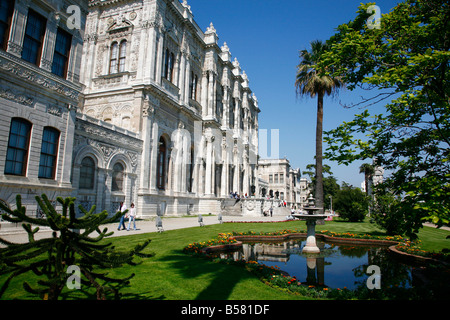 Le Palais de Dolmabahce, Istanbul, Turquie, Europe Banque D'Images