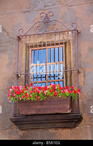 Détail de la fenêtre, la Ville d'Ensenada, Baja California, Mexique, Amérique du Nord Banque D'Images