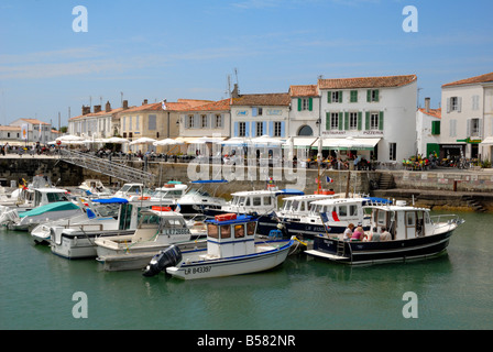 Port et quai, Saint Martin de Ré, Ile de Ré, Charente-Maritime, France, Europe Banque D'Images