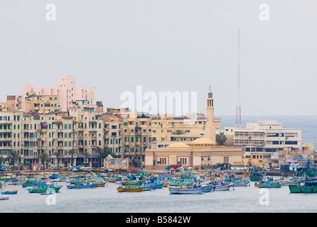 Bord de l'eau et à l'Est de port, Alexandrie, Égypte, Afrique du Nord, Afrique Banque D'Images