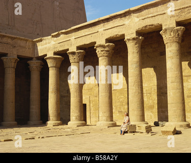 Temple de Horus Edfou Egypte Afrique du Nord Afrique Banque D'Images