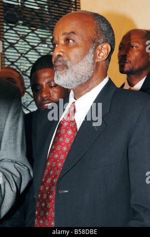 Le Président de la République d'Haïti à la suite de sa visite à Paris en juin 2006 Banque D'Images