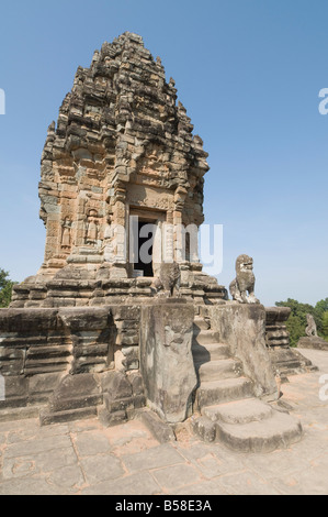 Temple Bakong, AD881, groupe Roluos, près de Angkor, Site du patrimoine mondial de l'UNESCO, Siem Reap, Cambodge, Indochine Banque D'Images