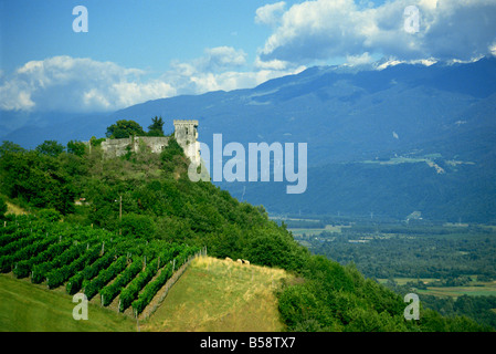 Le château de Miolans, près de Chambéry, Savoie, Rhone Alpes, France, Europe Banque D'Images