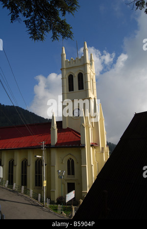 Vue sur le principal point de repère la Christ Church à Shimla, Himachal Pradesh, un station dans le Nord de l'Inde Banque D'Images