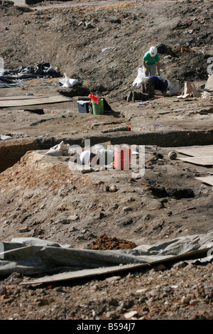 Les archéologues l'excavation du site prison esclave lumpkins pour retracer l'histoire de l'esclavage Banque D'Images