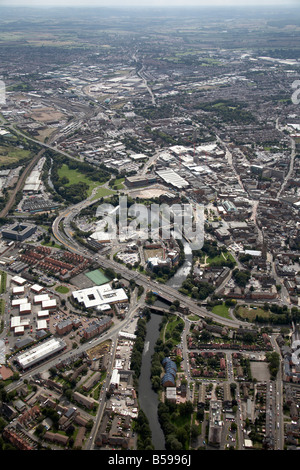 Vue aérienne au sud-est du centre-ville de Derby St Alkmund s Way, Derwent de maisons de banlieue1 England UK oblique de haut niveau Banque D'Images