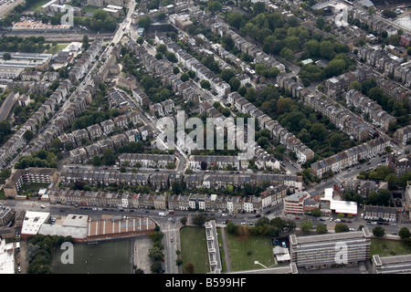 Vue aérienne de la banlieue sud-ouest de tours maisons York Way Camden Park Road Agar Grove ligne de chemin de fer de Camden Town Londres N7 Banque D'Images