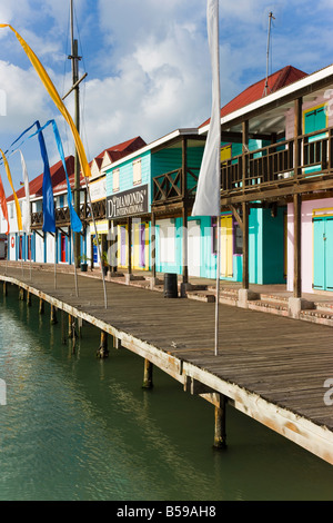 Heritage Quay shopping district à St John's, Antigua, Iles sous le vent, Antilles, Caraïbes, Amérique Centrale Banque D'Images