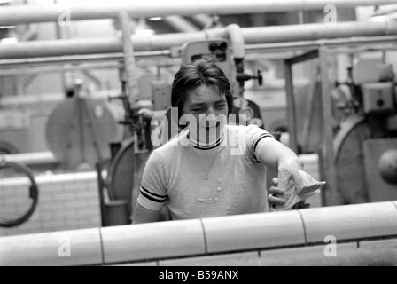 Glasgow Steamies. Général des scènes de femmes faisant la lessive dans un steamies dans la région de Gorbals à Glasgow. Juin 1981 Banque D'Images