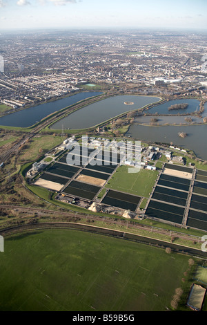 Vue aérienne au nord-ouest de Warwick est ouest Réservoirs Réservoirs Non 1 2 3 filtre à eau Marais Walthamstow chambres Londres E1 Banque D'Images