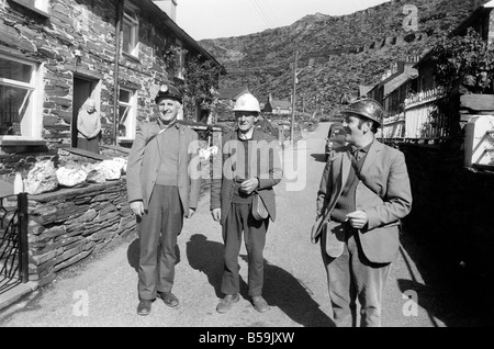 L'industrie minière : : la plus laide Beauty Spot : Blaenau Ffestiniog, un village de mineurs d'ardoise galloise, où les chefs des scories giat Banque D'Images