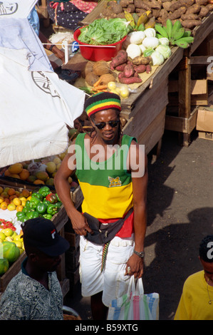 Marché le samedi St George s Grenade Îles du Vent Antilles Caraïbes Amérique centrale Banque D'Images