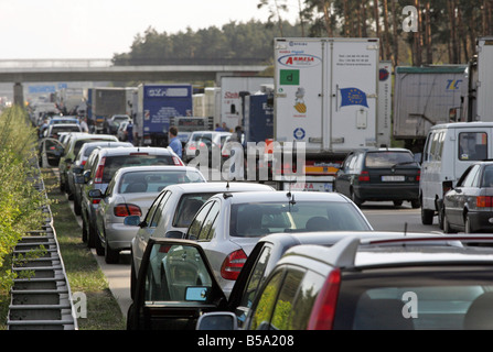 Embouteillage sur l'autoroute A2, Magdeburg, Allemagne Banque D'Images