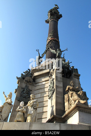 Un Monument Colom - Les 60m de haut monument de Christophe Colomb à la fin de La Rambla, Barcelone, Espagne conçue en 1888 par Gaieta Buigas Banque D'Images