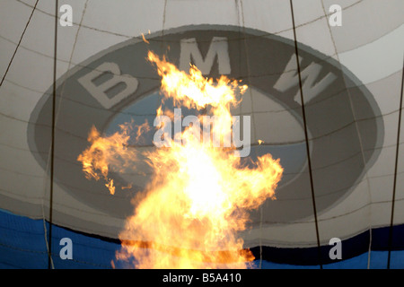 Logo de BMW sur un ballon à air chaud Banque D'Images