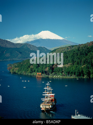 Le Mont Fuji, le lac Ashinoko, Hakone, Japon Banque D'Images