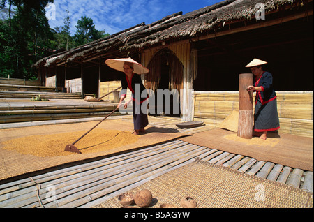 Bidayu Longue Maison de village culturel de l'Asie du Sud-Est Malaisie Sarawak Banque D'Images