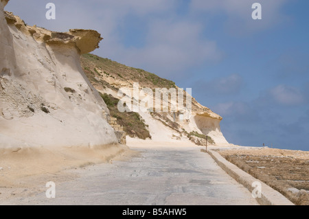Rock formations à Qbajjar, près de Marsalforn, Gozo, Malte, Europe Banque D'Images