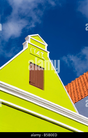 Architecture sur Breedestraat, District de Punda, Willemstad, Curaçao, Antilles néerlandaises, Antilles, Caraïbes, Amérique Centrale Banque D'Images