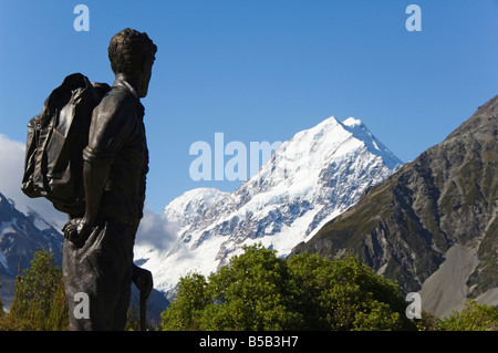 Statue de Sir Edmund Hillary, Te Wahipounamu, parc national Aoraki, Alpes du Sud, l'île du Sud, Nouvelle-Zélande Banque D'Images