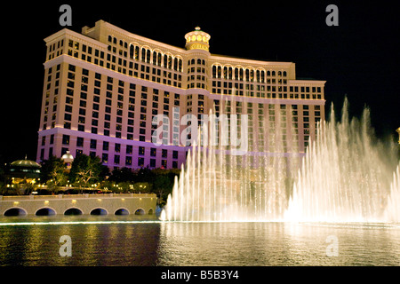 L'hôtel et casino Belagio le long de Las Vegas Boulevard ou sur le Strip à Las Vegas au Nevada Banque D'Images