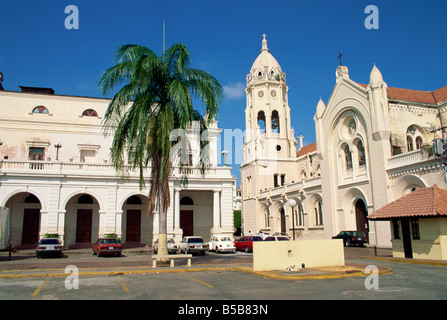 L'église de Saint-Domingue dans le Casco Viejo, le vieux quartier de la ville de Panama, Panama, Amérique Centrale Banque D'Images