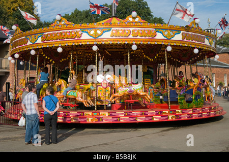 Tatton Park Carousel au Cheshire Angleterre Banque D'Images