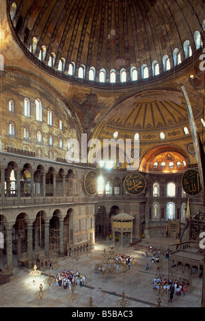 Intérieur de la mosquée de Santa Sofia, à l'origine une église byzantine, UNESCO World Heritage Site, Istanbul, Turquie, Europe Banque D'Images