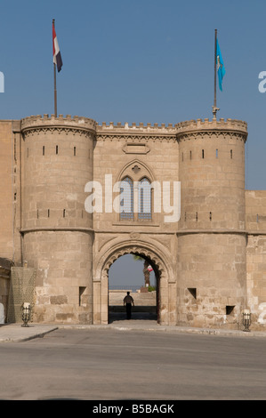 Porte d'accès à l'intérieur ou Salaḥ Saladin Citadel ad-Dīn une fortification islamique médiéval situé sur la colline du Mokattam au Caire, Egypte Banque D'Images