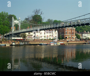 Rivière Dee et Queens Park Le Pont Groves Chester Cheshire England Royaume-Uni Europe Banque D'Images