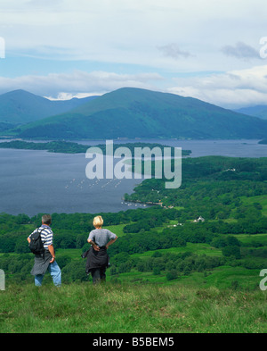 Vue depuis la colline conique du Loch Lomond, Stirling, Ecosse, Europe centrale, Banque D'Images