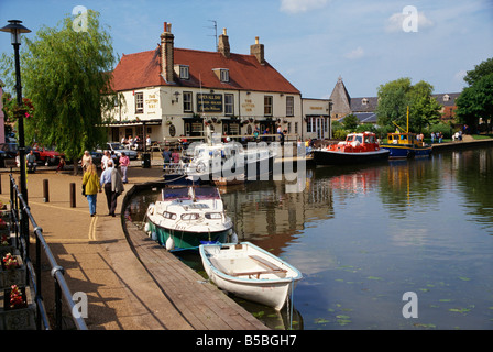 Cutter Inn River Ouse Ely Cambridgeshire England United Kingdom Europe Banque D'Images