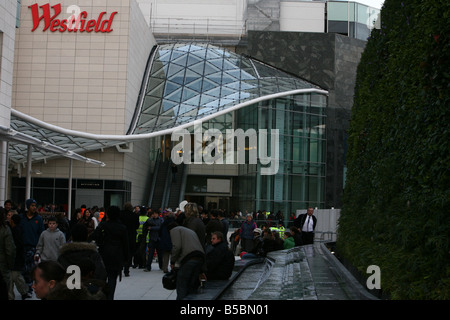 Le centre commercial de Westfield vous ouvre ses portes, Shepherd's Bush , Octobre 30, 2008 à Londres Photo : pixstory / Alamy Banque D'Images